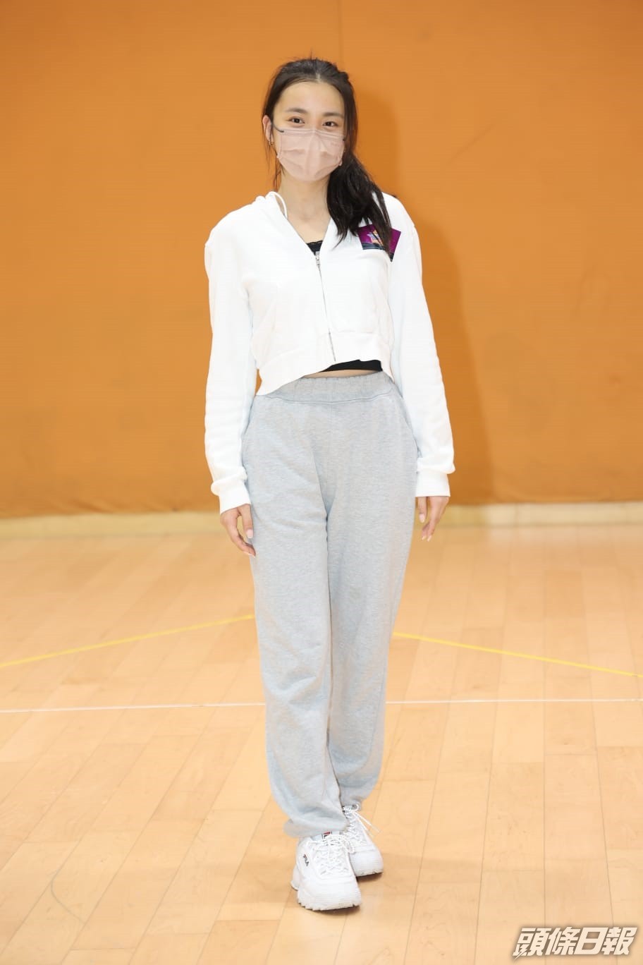 姚焯菲有傳短訊問侯確診的炎明熹。